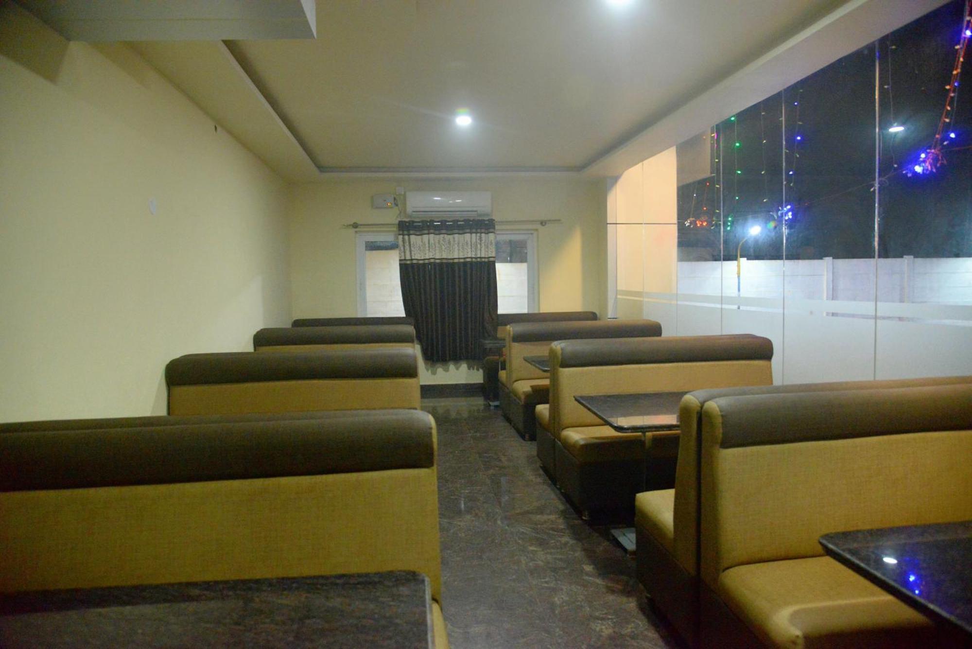 Hotel Souparnika Sagar  Luaran gambar